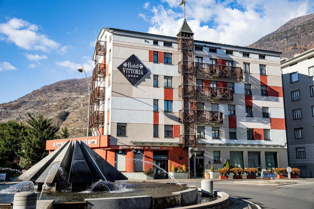 Hotel Vittoria 손드리오 외부 사진