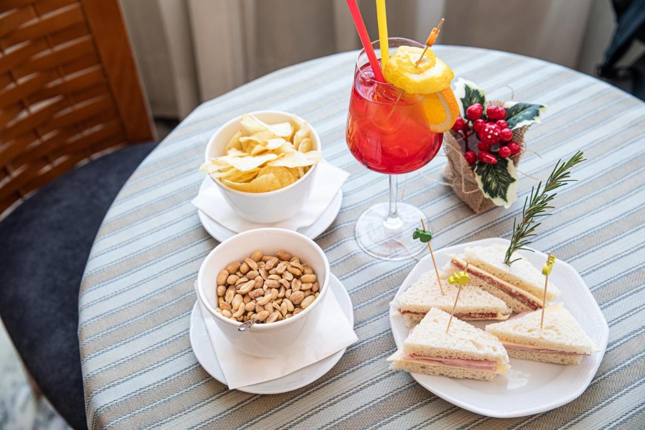 Hotel Vittoria 손드리오 외부 사진