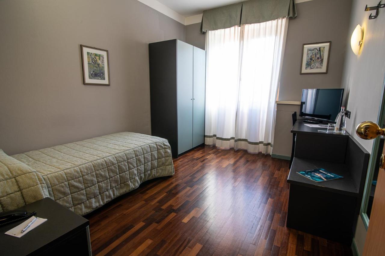 Hotel Vittoria 손드리오 외부 사진